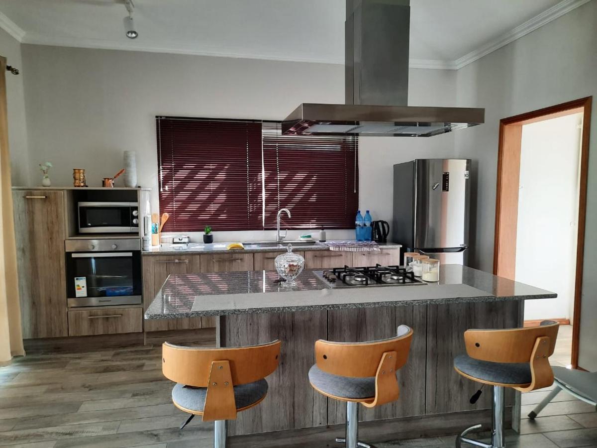 Ohana Retreat Villa 몽 슈아지 외부 사진