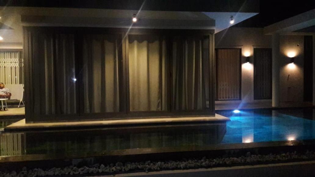 Ohana Retreat Villa 몽 슈아지 외부 사진